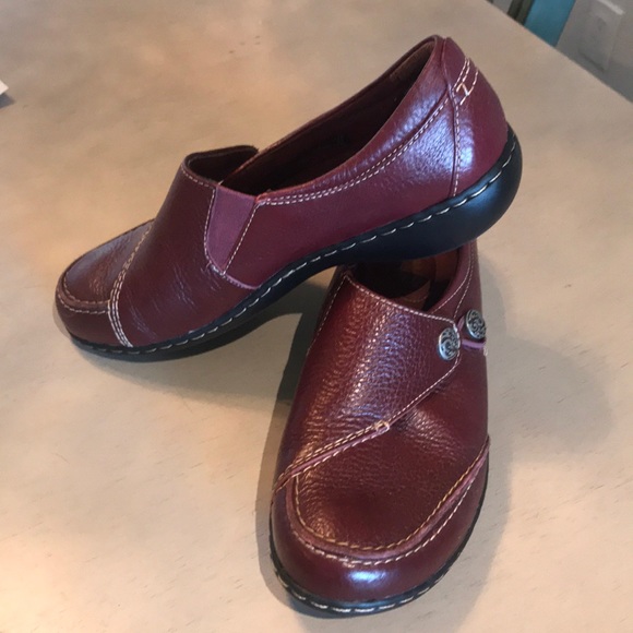clarks button shoes